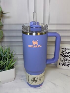 Stanley Hydrangea 30oz Tumbler BNWT